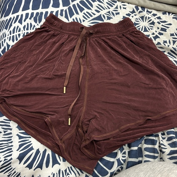 Lululemon shorts - Picture 1 of 2